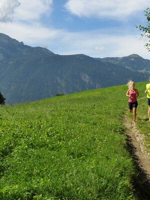 Laufen in Reith im Alpbachtal | © Gabriele Grießenböck