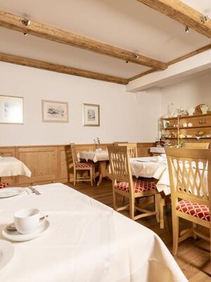 Gästehaus Larch Frühstücksraum | © Shoot Style_Hannes Sautner